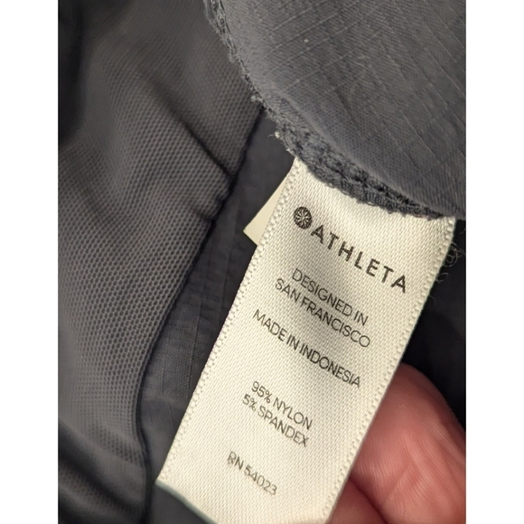 Athleta Trekkie Jogger 2.0 in Black Size 4 Tall - Picture 5 of 6